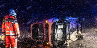 B200 – Flensburg: Unfall im dichten Schneetreiben