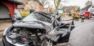 Ringsberg – PKW prallt frontal in Traktor