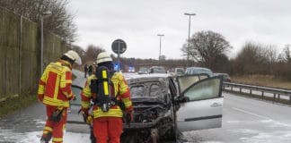 Flensburg: PKW brennt auf Osttangente