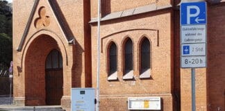 E-Autos: Wie steht es mit Ladestationen im öffentlichen Raum?