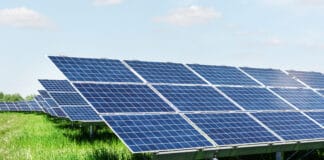 Die Dächer von Flensburgs Mehrfamilienhäusern bieten viel Platz für die Energiewende