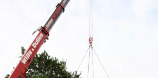 PoP und fertig – Simone Lange weiht Glasfaser-Technikgebäude Nr. 26 ein