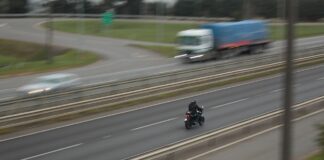 Mehr Schutz für Motorradfahrer auf den Straßen des Landes