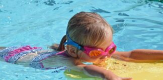 Schwimmen lernen in den Sommerferien