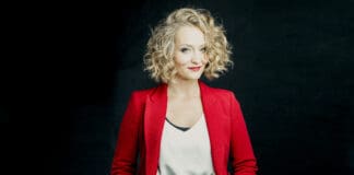 Anne Folger – „Fußnoten sind keine Reflexzonen“