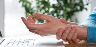 Karpaltunnelsyndrom: Jeder Sechste ist im Laufe seines Lebens davon betroffen