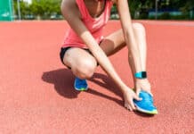 Umknicken im Sport: Wenn die Bänder über dem Sprunggelenk reißen
