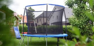 TÜV SÜD gibt Tipps für Gartentrampoline