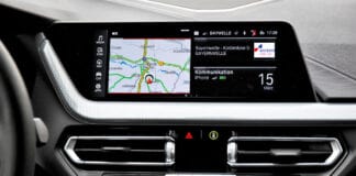 Hilfe, wo ist der Warnblinker? – Wenn die Fahrzeugbedienung vom Fahren ablenkt