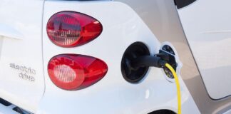 TÜV-Verband: Geld sparen mit dem E-Auto