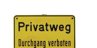 Notwegerecht bei gefangenem Grundstück