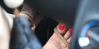 Mit richtigem Schuhwerk sicher Autofahren