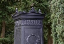 Grabdenkmäler auf dem Alten Friedhof restauriert