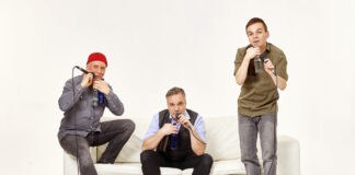 GlasBlasSing: Happy Hour