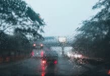 Sicherer fahren bei Sturm und Starkregen
