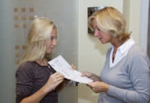 Halbjahreszeugnisse: Nachhilfeinstitut unterstützt beim Lernen