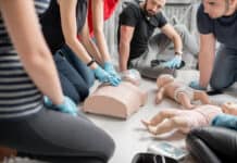 Erste Hilfe bei Notfällen im Säuglings- und Kindesalter