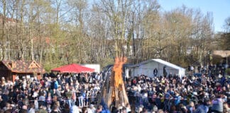 Osterfeuer in Flensburg