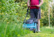 TÜV SÜD stellt Akku-Rasenmäher auf den Prüfstand
