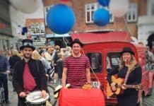 Kinder-Jazz-Band „ÆSKEN“ spielt in der Innenstadt!