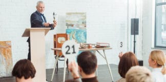 Fundsachenversteigerung im Rathaus Fundsachenversteigerung