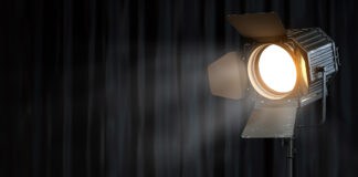 Ein Abend voller Lichtblicke – Das Bühnenprogramm mit Christof Jauernig