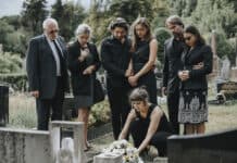 Trauerkleidung Trauerkleidung