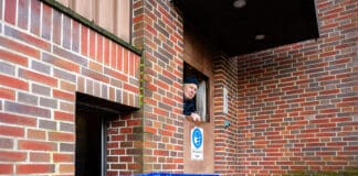 Das Urgestein der Flensburger Brauerei: Remmi von der Haustrunkluke Das Urgestein der Flensburger Brauerei: Remmi von der Haustrunkluke