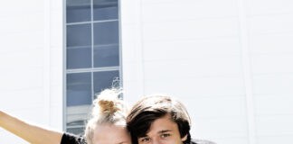 Mit Ausbildungsbetrieben und Studienanbietern sprechen Mit Ausbildungsbetrieben und Studienanbietern sprechen