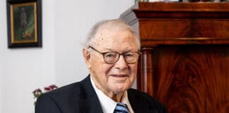 Goetheschule und Bismarckstraße – Eckpfeiler eines Flensburger Lebens – Dr. Heinrich Petersen Goetheschule und Bismarckstraße – Eckpfeiler eines Flensburger Lebens – Dr. Heinrich Petersen