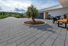 Dem Wetter trotzen:Mit Ökopflaster gegen Starkregen Dem Wetter trotzen: Mit Ökopflaster gegen Starkregen