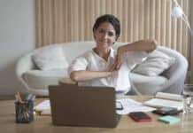 Ergonomischer Heimarbeitsplatz: Gesunde Körperhaltung steigert die Produktivität Ergonomisches Homeoffice