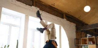 Nicht nur Party am Strand: Herausforderungen digitaler Nomaden Nicht nur Party am Strand: Herausforderungen digitaler Nomaden