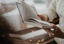 Multimediale Lesung mit Charlotte von Feyerabend Multimediale Lesung mit Charlotte von Feyerabend