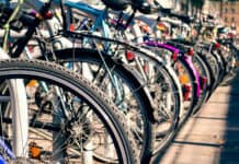 Diebstahl, Unfall, Vandalismus – das Risiko für ist Fahrräder ist hoch Diebstahl, Unfall, Vandalismus - das Risiko für ist Fahrräder ist hoch