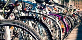 Diebstahl, Unfall, Vandalismus – das Risiko für ist Fahrräder ist hoch Diebstahl, Unfall, Vandalismus - das Risiko für ist Fahrräder ist hoch