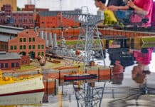 „Volldampf voraus!“ „Volldampf voraus!“