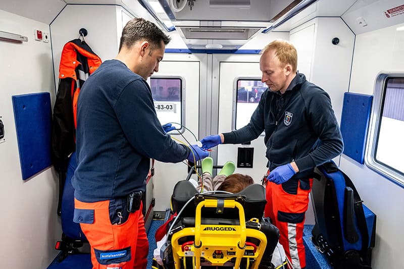 Notruf 112 Unterwegs mit einem Rettungswagen der Flensburger Berufsfeuerwehr