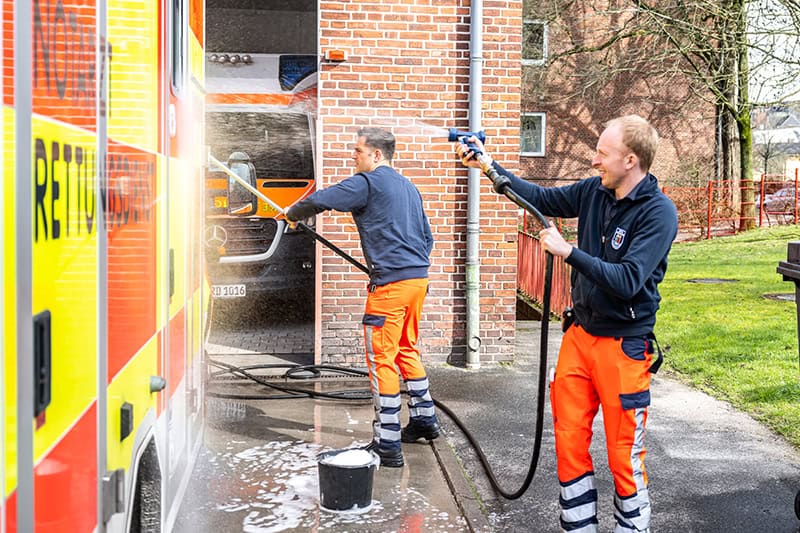 Notruf 112 Unterwegs mit einem Rettungswagen der Flensburger Berufsfeuerwehr