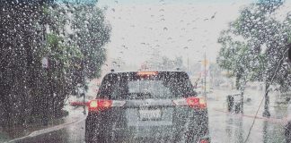 ACV Tipps: Sicheres Fahren bei extremen Wetterbedingungen im Sommer ACV Tipps: Sicheres Fahren bei extremen Wetterbedingungen im Sommer