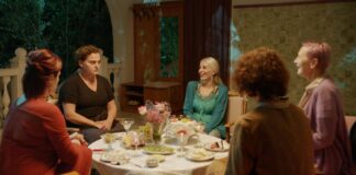 Mühlenflimmern: „Amsel im Brombeerstrauch” Mühlenflimmern: „Amsel im Brombeerstrauch”