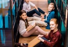 Regelmäßiger Buchclub für Kinder Regelmäßiger Buchclub für Kinder