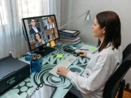 Umfrage: Zurück ins Büro – oder mehr Home-Office? Umfrage: Zurück ins Büro - oder mehr Home-Office?