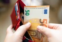 Ende des Bargeldes – nur eine Einbildung oder baldige Realität? Ende des Bargeldes - nur eine Einbildung oder baldige Realität?