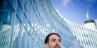 Andreas Liebert – „Mondlandung” Andreas Liebert – „Mondlandung”