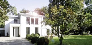 Die Fassade aktiv vor Algen schützen Die Fassade aktiv vor Algen schützen