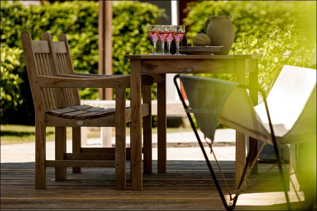 Pflegetipps für Gartenmöbel, Holz-Terrassen und Co