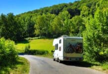 Start der Campingsaison: Die häufigsten Fehler beim Fahren mit dem Wohnmobil Start der Campingsaison: Die häufigsten Fehler beim Fahren mit dem Wohnmobil