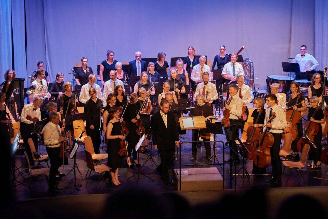 Hochschulorchester Flensburg im Zeichen der musikalischen Schwärmerei