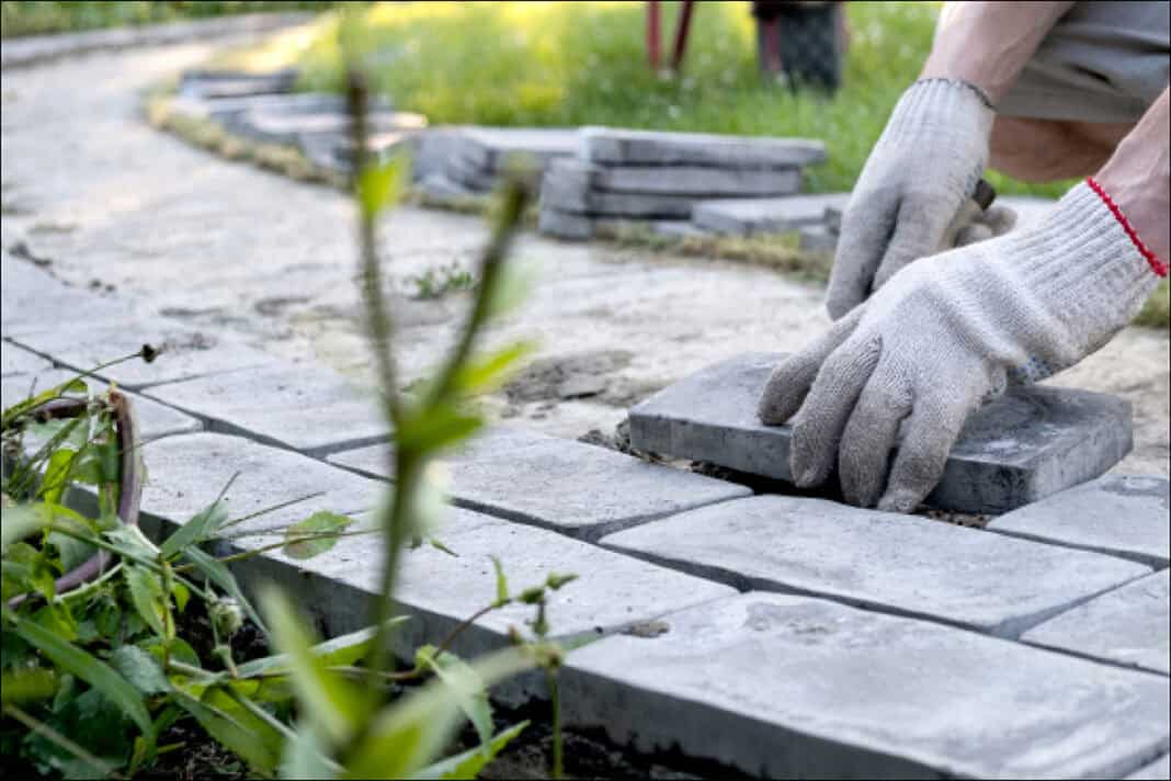 Wie Pflastersteine aus Recyclingbeton Ressourcen sparen